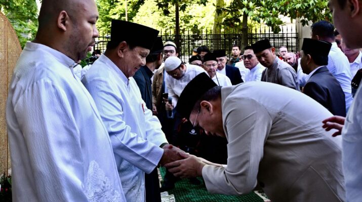 Momen WNI di Paris Bertemu Prabowo Subianto saat Salat Idul Adha Jadi Sorotan