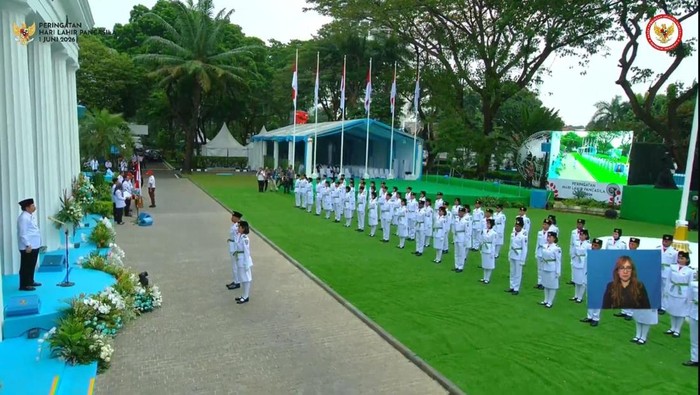 Kepala BPIP Pimpin Upacara Penurunan Bendera pada Peringatan Hari Lahir Pancasila