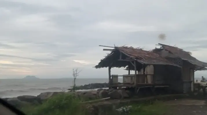 Abu Tebal Anak Krakatau Selimuti Pandeglang, Warga Diminta Tingkatkan Kewaspadaan