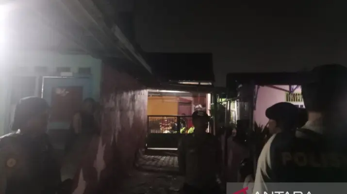 KPK Geledah Rumah Kontraktor Adi Sumarta di Bengkulu, Dua Koper Dokumen Dibawa Penyidik
