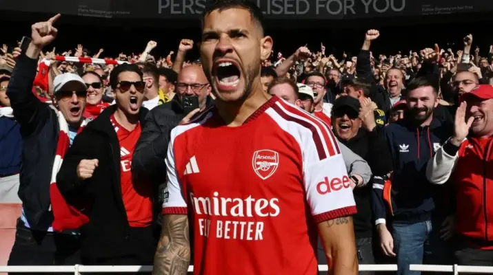 Arsenal Bangkit di Liga Inggris, Kalahkan Leeds United 2-1 dan Kembali ke Jalur Kemenangan
